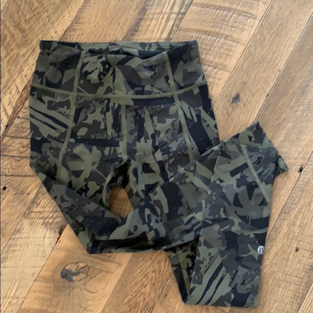 Lululemon Camo Tight Stuff Tight